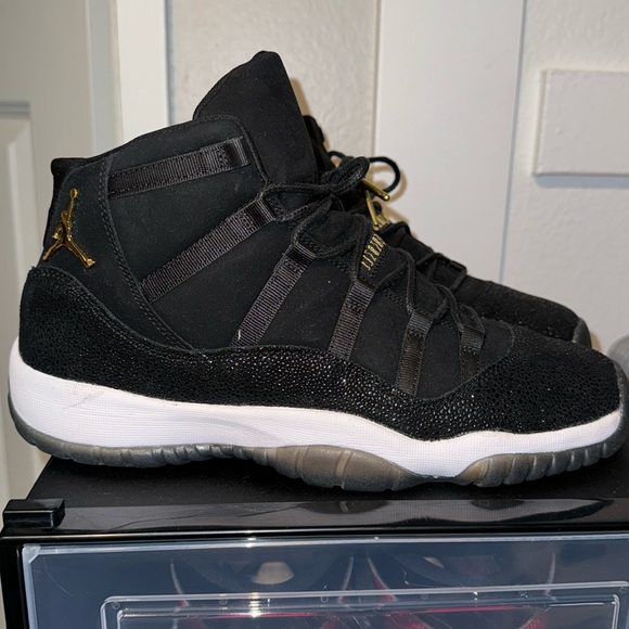 jordan 11 heiress mens size